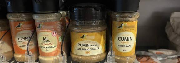 Common packaging of cumin in retail, 40 and 80 grams