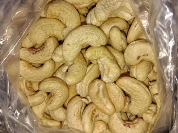 Cashew nut kernels 